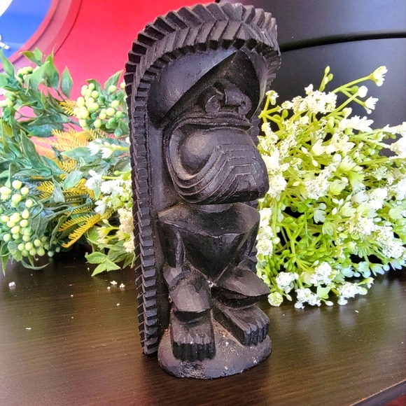 Hawaiian Lava Figurine - Picture 2 of 5